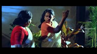 Nanthanam Malayalam Movie  Malayalam Movie  Revathy  Gifts Sarees to Navya Nair [upl. by Stone759]